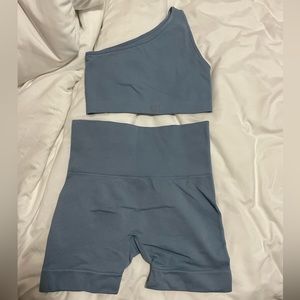 Set active unique blue color top size small, bottoms size xs